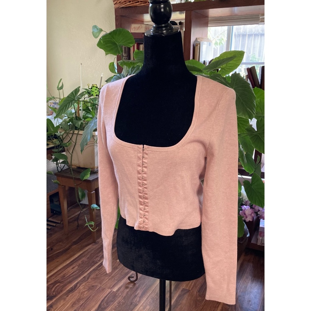 Victoria’s Secret square front crop top Large